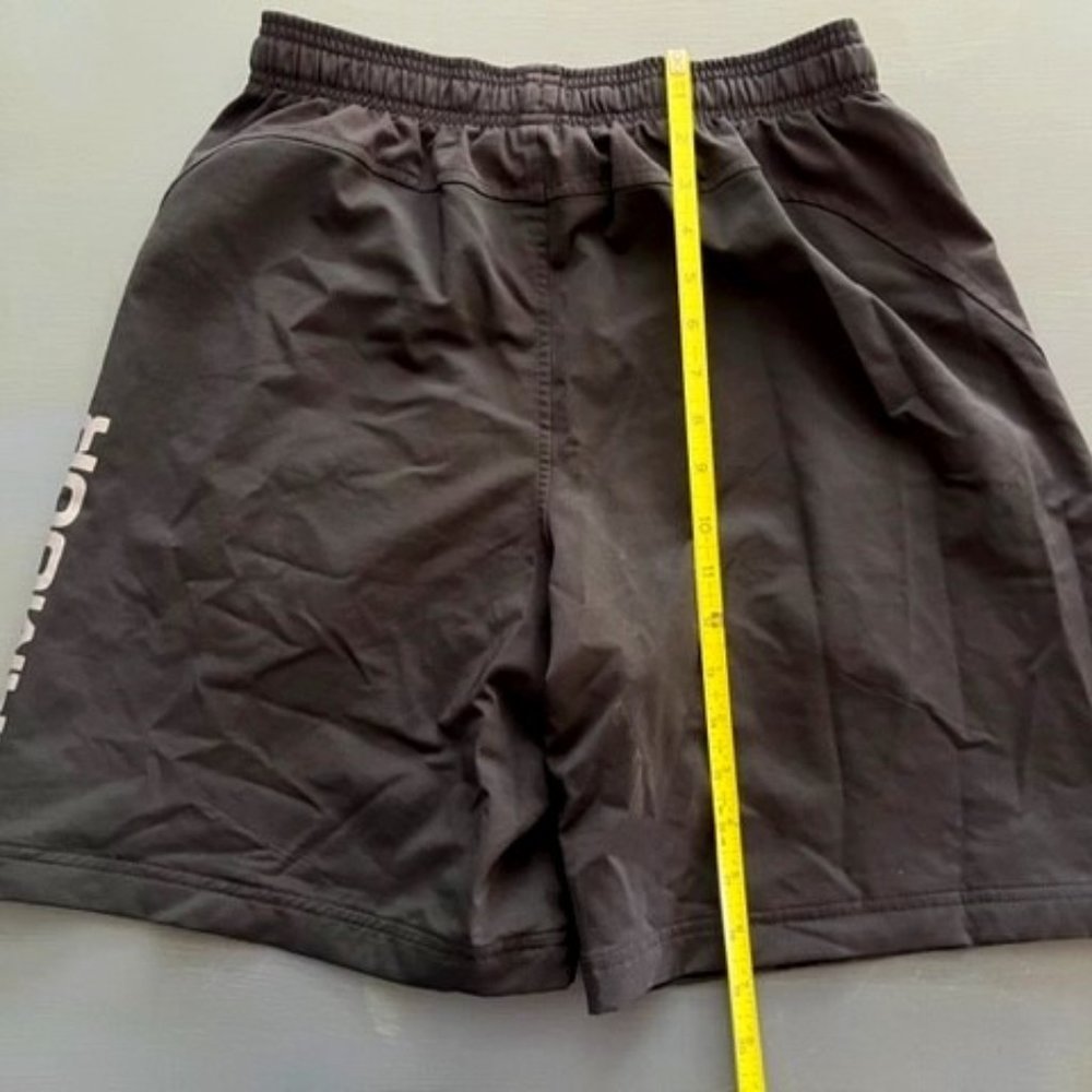 Men's Medium Under Armour Shorts
